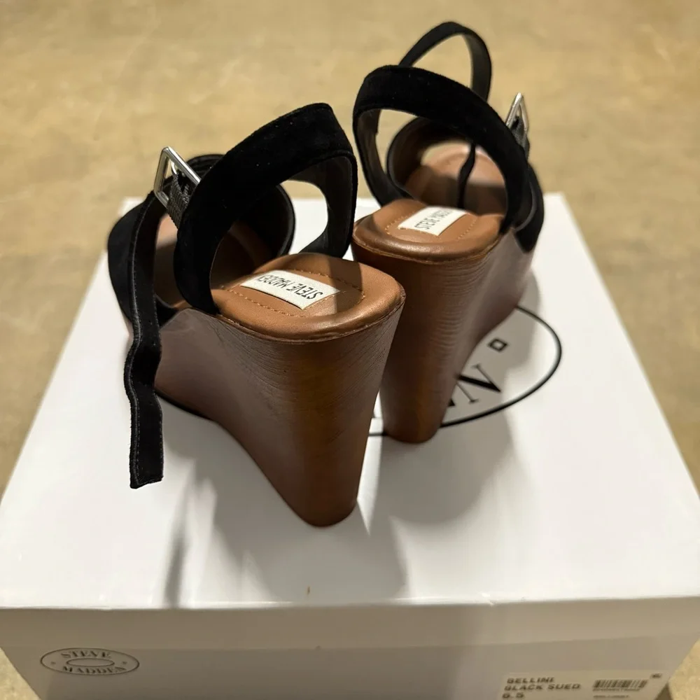 Steve Madden Black Slingback Heels - Picture 2 of 3